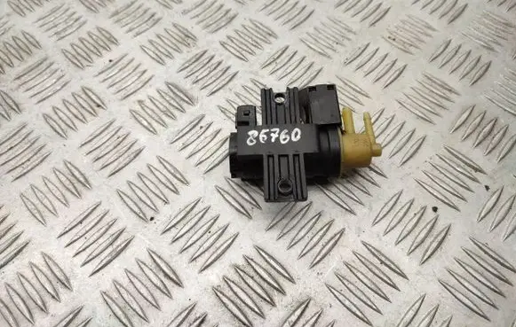 Dacia Sandero II Turbo solenoid valve 8200790180