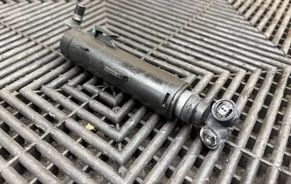 Audi A8 S8 D4 4H Headlight washer spray nozzle 4H0955102C A2C34791100
