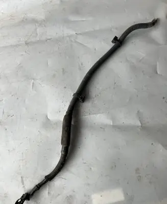 Toyota Land Cruiser (J120) Positive cable (battery) 