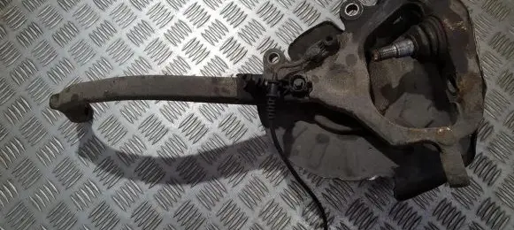 Mercedes-Benz CL C215 Front wheel hub