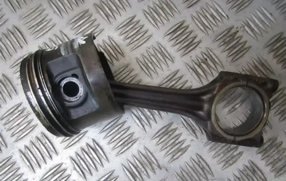 Seat Toledo I (1L) Piston with connecting rod 048
