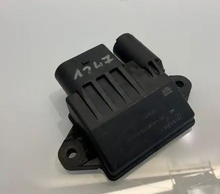 Glow plug pre-heat relay