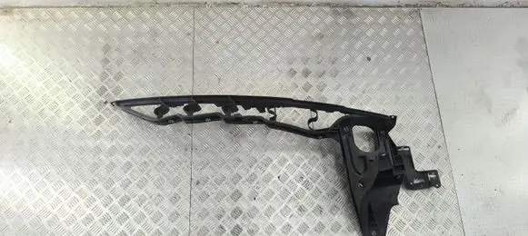 BMW X5 E70 Fender mounting bracket 7157990 7157984
