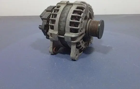 Renault Megane I Generator/alternator 231004BE0B