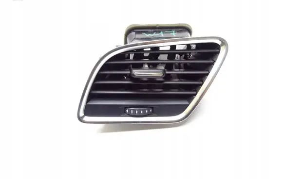 Audi Q3 8U Dashboard side air vent grill/cover trim 8U2820901C