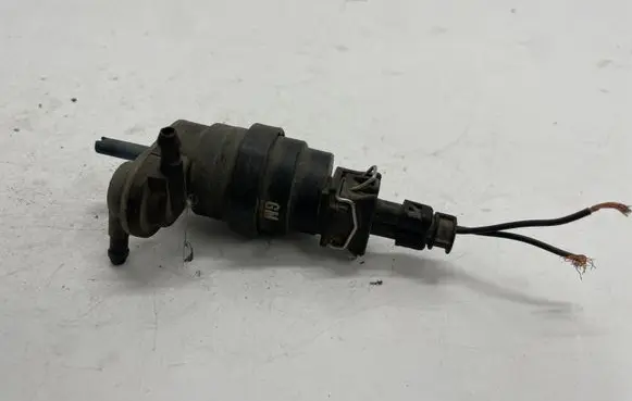 Opel Astra J Windscreen/windshield washer pump