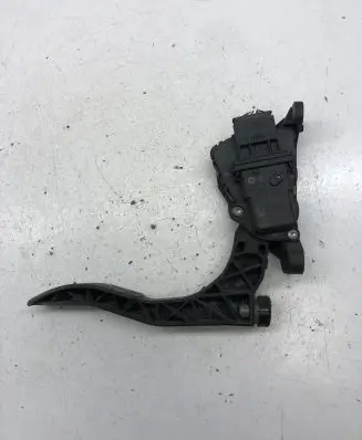 Audi A6 S6 C6 4F Accelerator throttle pedal 4F1723523B 6PV00898406