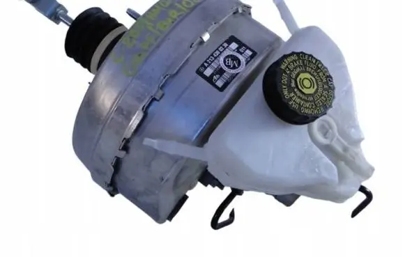 Mercedes-Benz C AMG W205 Master brake cylinder A2134300230