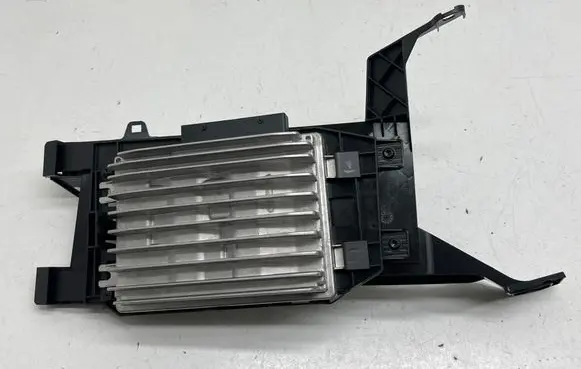 Audi A4 S4 B9 8W Sound amplifier 8Y0035465A