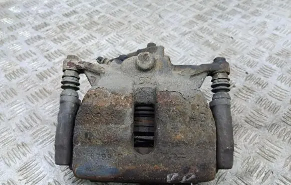 Volkswagen PASSAT B7 USA Front brake caliper