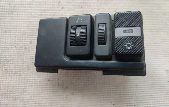 Volkswagen Transporter - Caravelle T4 Headlight level height control switch 701858099
