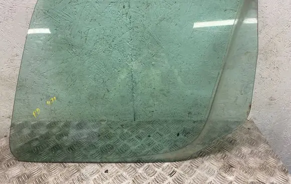Volkswagen Crafter Front door window/glass (coupe) DOT27AS2M24100 E000184 43R001025
