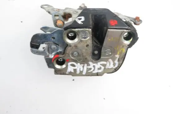 Suzuki Vitara (ET/TA) Front door lock 