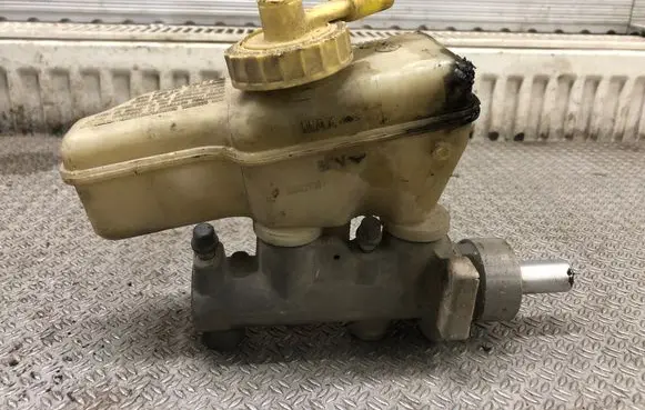 Audi A3 S3 8L Master brake cylinder 0204221731