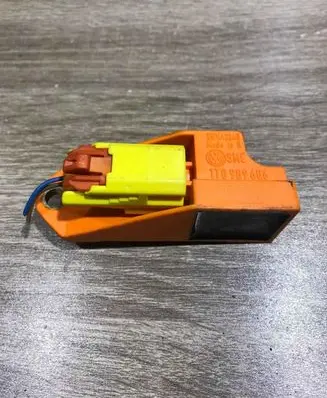 Volkswagen Touran I Airbag deployment crash/impact sensor 1T0909606