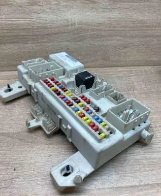 Ford Focus Fuse module 4M5T14A073CJ