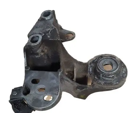 Audi A6 S6 C5 4B Engine mounting bracket 8E0199352D