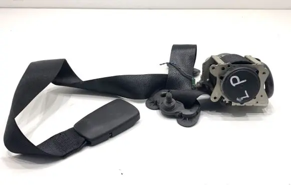 BMW 2 F45 Front seatbelt 7313303