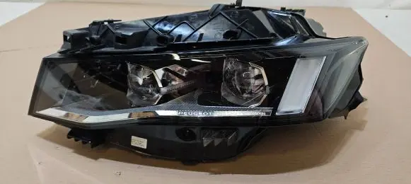 Peugeot 508 II Headlight/headlamp 89121668 0897718386 810330