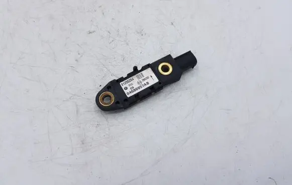 Chrysler Pacifica Airbag deployment crash/impact sensor 04686957AB