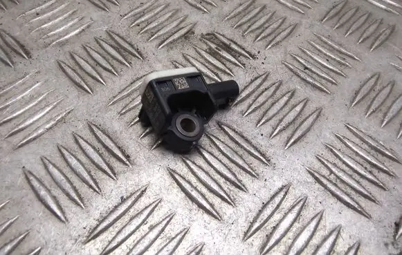 Volkswagen Transporter - Caravelle T6 Airbag deployment crash/impact sensor 7E0959352