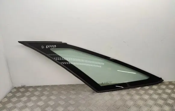Citroen C4 II Picasso Front triangle window/glass 43R0366 758413