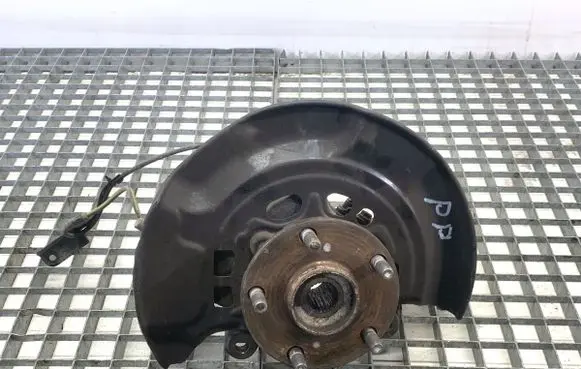 Toyota Auris E180 Front wheel hub spindle knuckle 