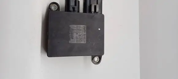 Lexus RX 330 - 350 - 400H Coolant fan relay 8925726020