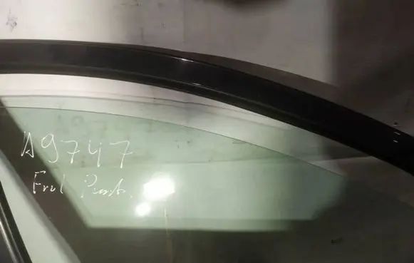 Fiat Punto (188) Front door window glass four-door as2