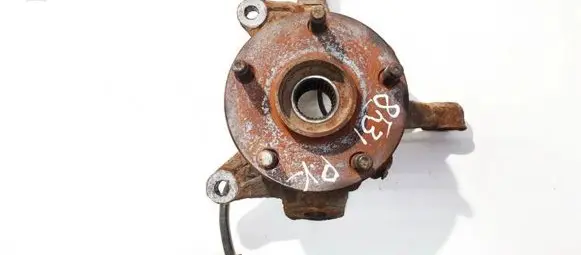 Front wheel hub