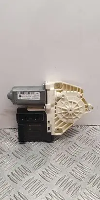 Front window lifting mechanism without motor