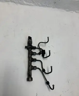 Opel Insignia A Fuel main line pipe 0445214221 55576177