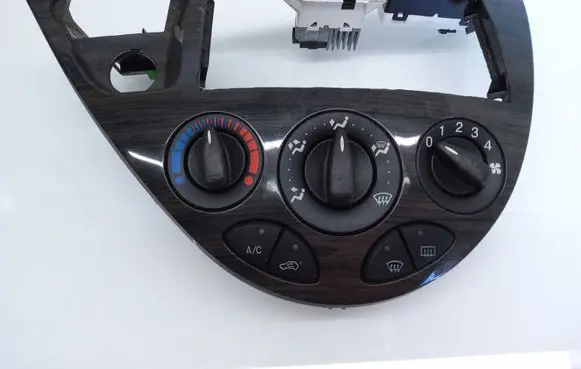 Ford Focus Climate control unit 98ABA047A04