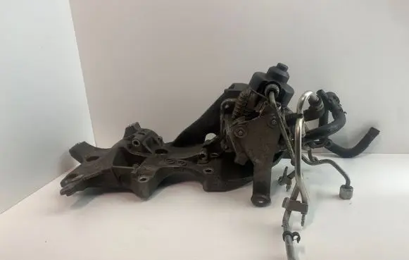 Volkswagen PASSAT B7 Fuel injection high pressure pump 03L130755L