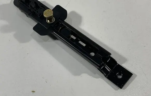 Volkswagen Polo Seat belt adjustment motor 6Q0857819C