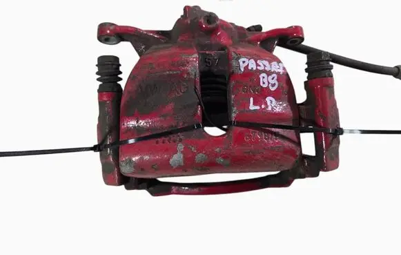 Volkswagen PASSAT B8 Front brake caliper