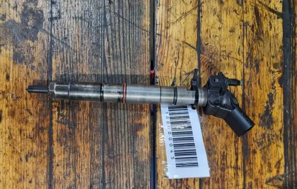 Audi Q7 4L Fuel injector 059130277S