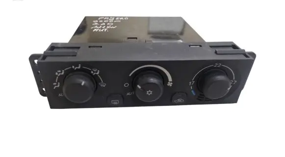 Mitsubishi Pajero Climate control unit 1464308800 MR500646