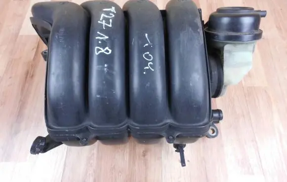 Toyota Avensis T270 Intake manifold 171200T040 1028762S01