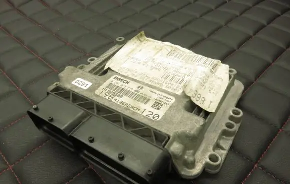 Fiat Bravo Engine control unit/module 0281013579 51809688 4136A5ACM