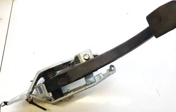 Opel Astra H Clutch pedal 28870 10883