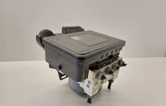 Volkswagen Golf VII ABS Pump 5Q0907379S 5Q0614517R 5Q0614235