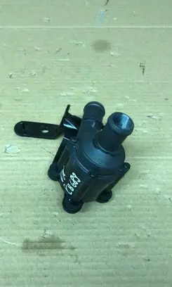 Audi A3 S3 8V Electric auxiliary coolant/water pump 5Q0965561B