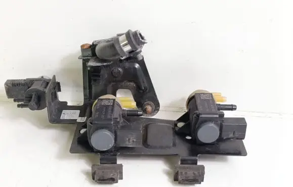 Volkswagen Amarok Turbo solenoid valve 2H0131563J 1K0906627B 0281006062