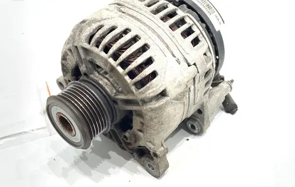 Volkswagen Polo IV 9N3 Generator/alternator