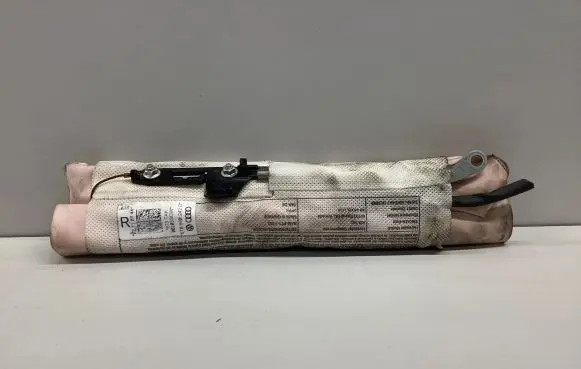 Audi A5 8T 8F Seat airbag 8T0880242D