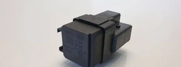 Nissan Almera Tino Other relay 252309F915