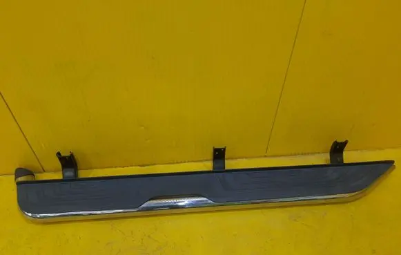 Mercedes-Benz X-class W470 Side skirt front trim A4708500100