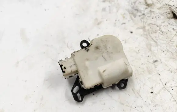 Ford Taurus Air flap motor/actuator AA5319E616CA
