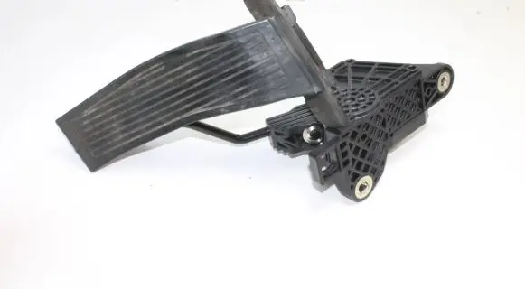 Honda Accord Accelerator throttle pedal 1988007710